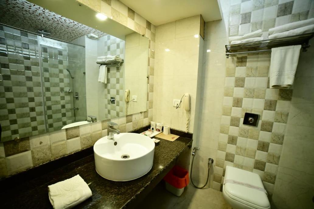 Grand Continental Hotel Prayagraj Luaran gambar